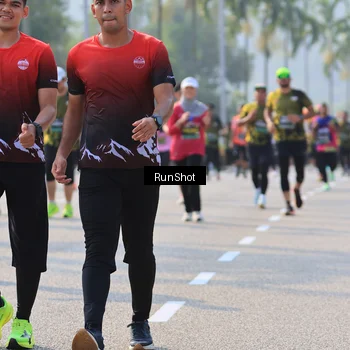 Runner Photo 7005354