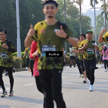 Runner Photo 7005413