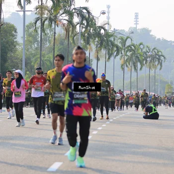 Runner Photo 7005417