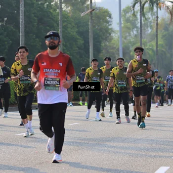 Runner Photo 7005434
