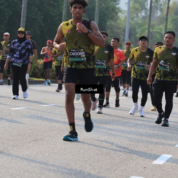 Runner Photo 7005456