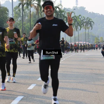 Runner Photo 7005496