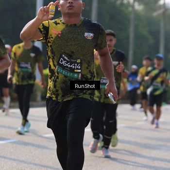 Runner Photo 7005500