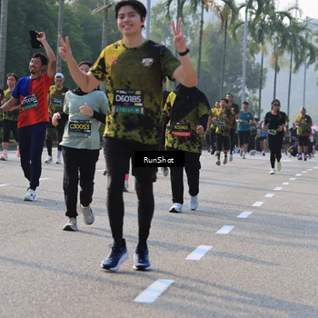 Runner Photo 7005867