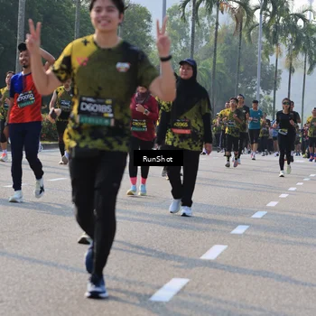 Runner Photo 7005936
