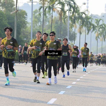 Runner Photo 7005950
