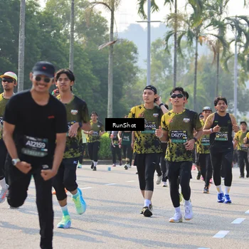 Runner Photo 7005979
