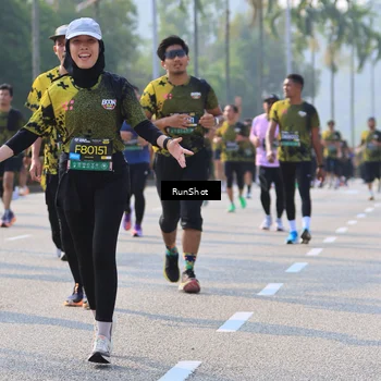 Runner Photo 7006021