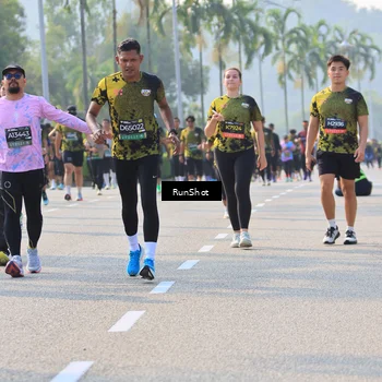 Runner Photo 7006057