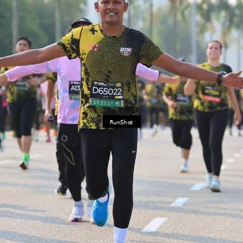 Runner Photo 7006073