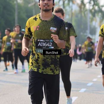 Runner Photo 7006090