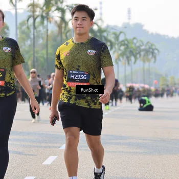 Runner Photo 7006105