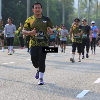 Runner Photo 7006151