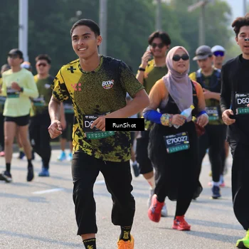 Runner Photo 7006181