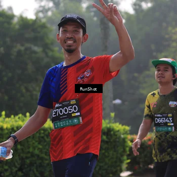 Runner Photo 7006374