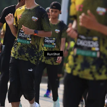 Runner Photo 7006400