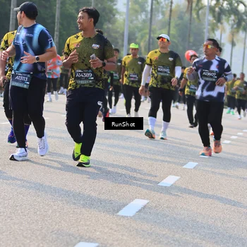 Runner Photo 7006700