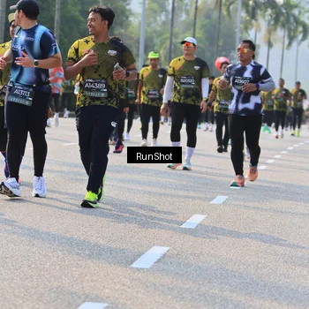 Runner Photo 7006702