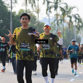 Runner Photo 7006743