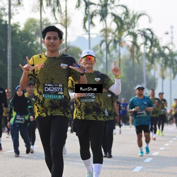 Runner Photo 7006746