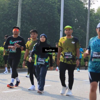 Runner Photo 7006791