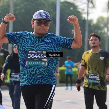 Runner Photo 7006800