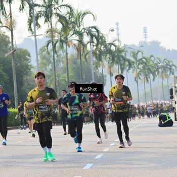 Runner Photo 7006851
