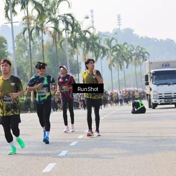 Runner Photo 7006863