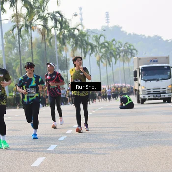 Runner Photo 7006864