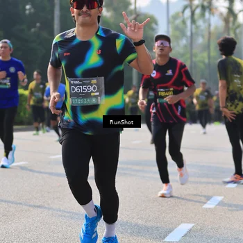 Runner Photo 7006876
