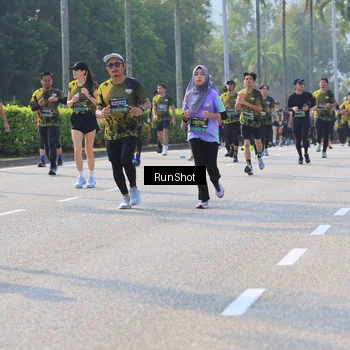 Runner Photo 7006914