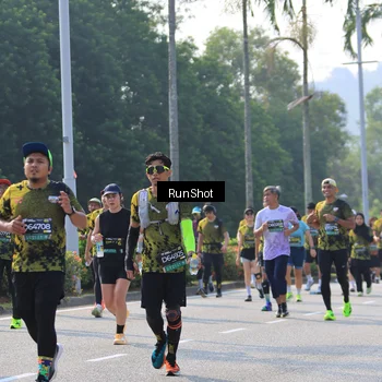 Runner Photo 7006996