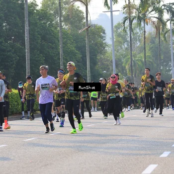 Runner Photo 7007005