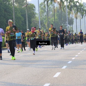 Runner Photo 7007009