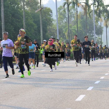 Runner Photo 7007014