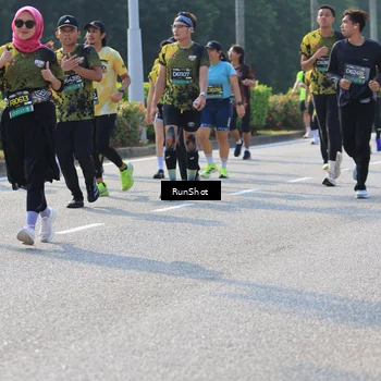Runner Photo 7007023