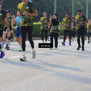 Runner Photo 7007036