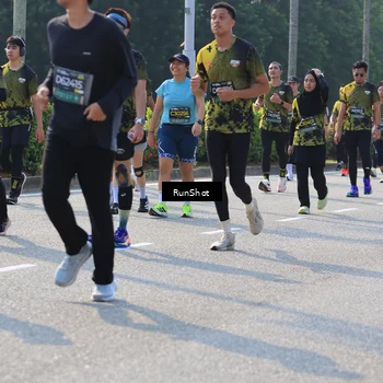 Runner Photo 7007038