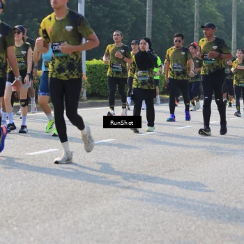 Runner Photo 7007044