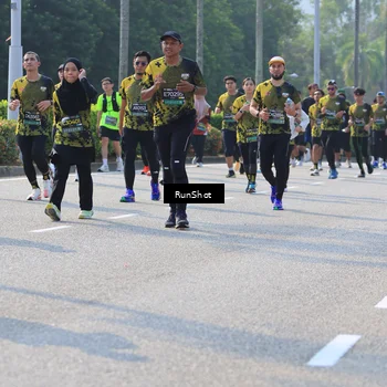 Runner Photo 7007047