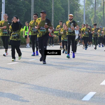 Runner Photo 7007048