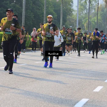 Runner Photo 7007057