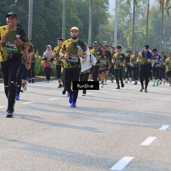 Runner Photo 7007060