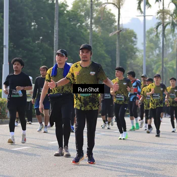Runner Photo 7007063