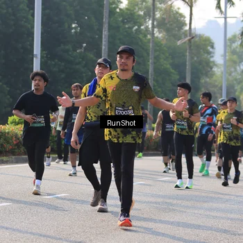 Runner Photo 7007065