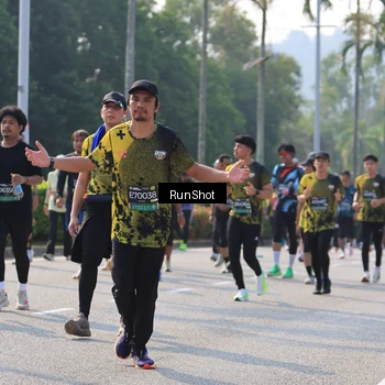 Runner Photo 7007067