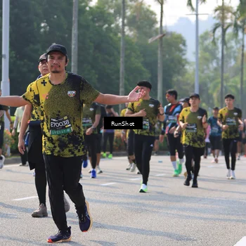 Runner Photo 7007072