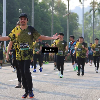 Runner Photo 7007074