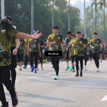 Runner Photo 7007075
