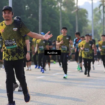 Runner Photo 7007077